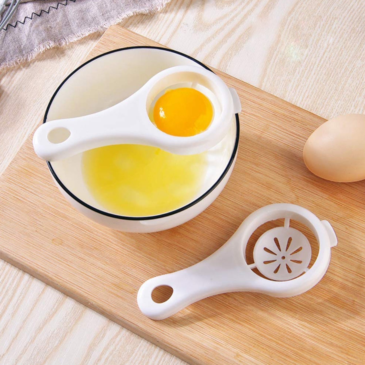 Plastic Egg Yolk Separator, Egg White Yolk Filter Separator (1 Pc) Plastic Egg Yolk Separator, Egg White Yolk Filter Separator (1 Pc)